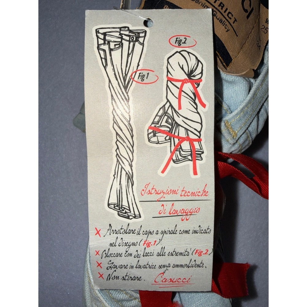 NWT VTG CASUCCI Diane Twisted Denim Jeans Size 25 Light Wash Crinkle Y2K Italy - Picture 3 of 5